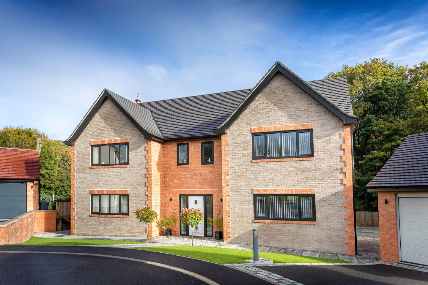 Trade windows, doors and conservatories